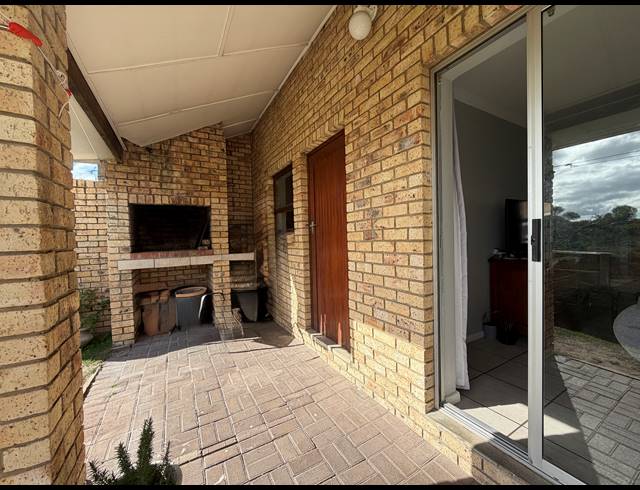3 BEDROOM TOWNHOUSE FOR SALE IN ASTON BAY